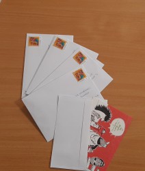 "IDĄ ŚWIĘTA, NIE O SMS-IE, LECZ O KARTCE PAMIĘTAJ"