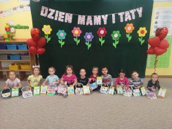 DZIEŃ MAMY I TATY 