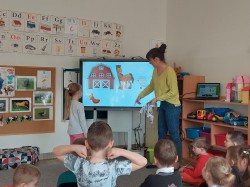 ZAJĘCIA Z WYKORZYSTANIEM TABLICY INTERAKTYWNEJ