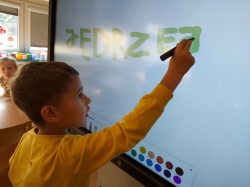 Wykorzystanie monitora interaktywnego w edukacji 6-latków 