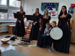 KONCERT MUZYKI DAWNEJ W PRZEDSZKOLU 