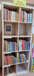 "BIBLIOTEKA MALUSZKA"