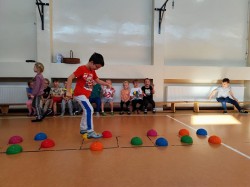 ZAJĘCIA SPORTOWE W SZKOLE