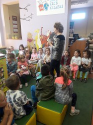 WYCIECZKA DO BIBLIOTEKI