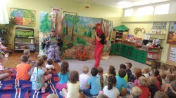 TEATRZYK "PRZYGODA WRÓBELKA ELEMELKA"