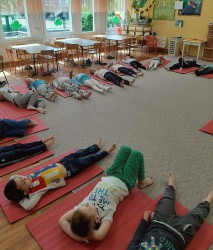 "W MALUSZKU ZDROWO BO NA SPORTOWO" - DZIEŃ DZIECKA Z JOGĄ